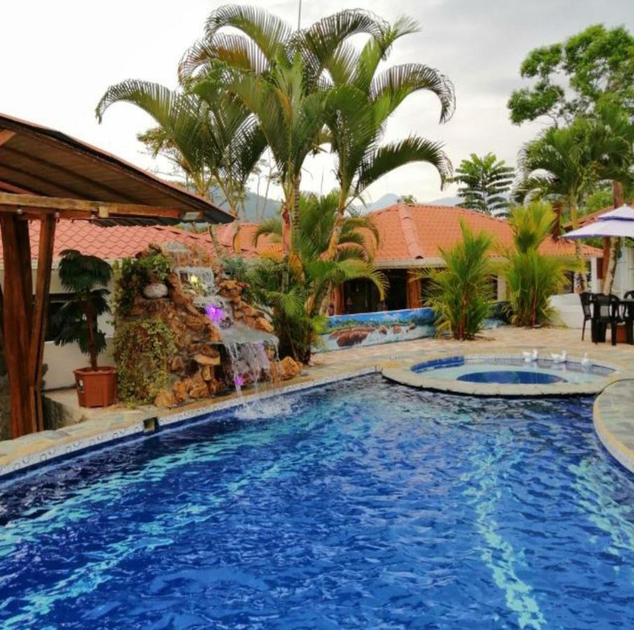 La Casa De La Abuela Villa Sucua Exteriör bild
