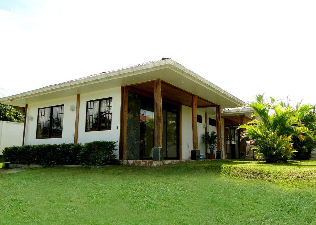 La Casa De La Abuela Villa Sucua Exteriör bild